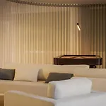 아파트 In S.lucas Residence, By Pausa H. 푼샬